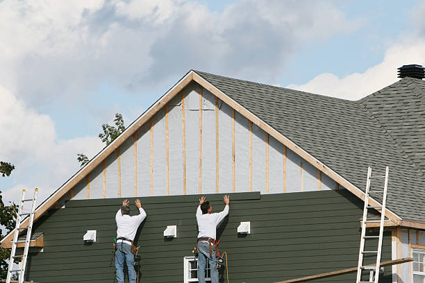 Professional Siding Contractor technician working in New Oxford, PA